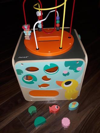 Drevená kocka janod,