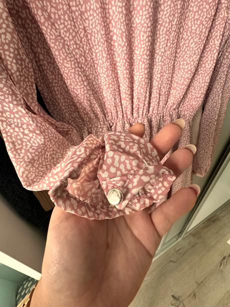 Ružové šaty s v-vystrihom, mohito,s