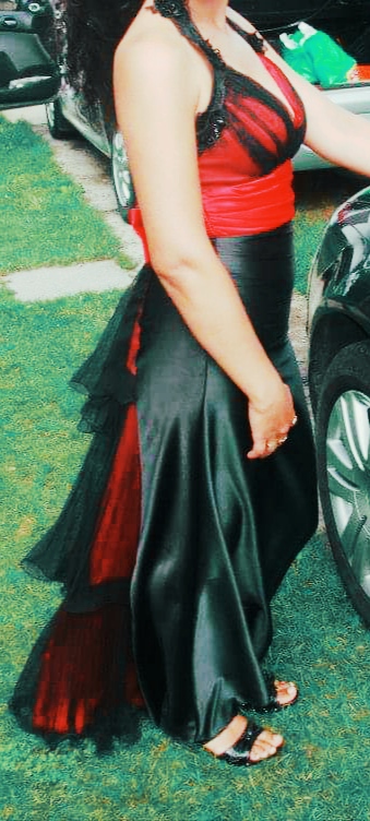 Spoločenské šaty, 36