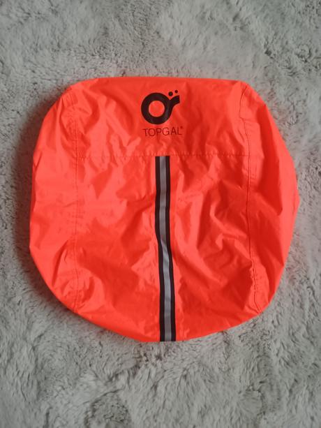 Nepremokavý obal na školskú tašku,