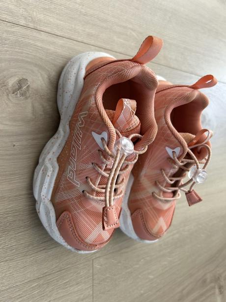 Dievčenské športové tenisky, 27