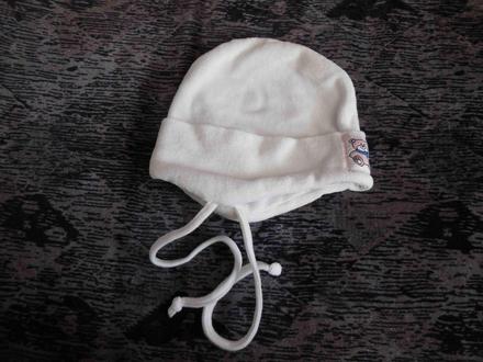 Hrubšia čiapočka, 62