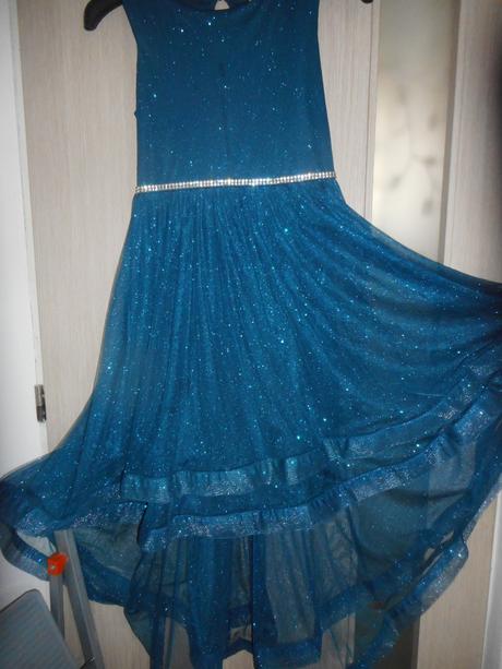 Ligotavé spoločenské šaty, 158