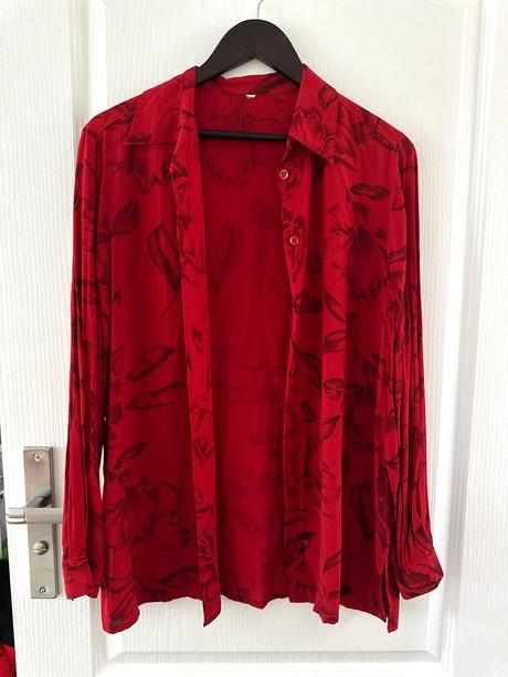 Červená viskózová košeľa so sivými kvetmi, xl