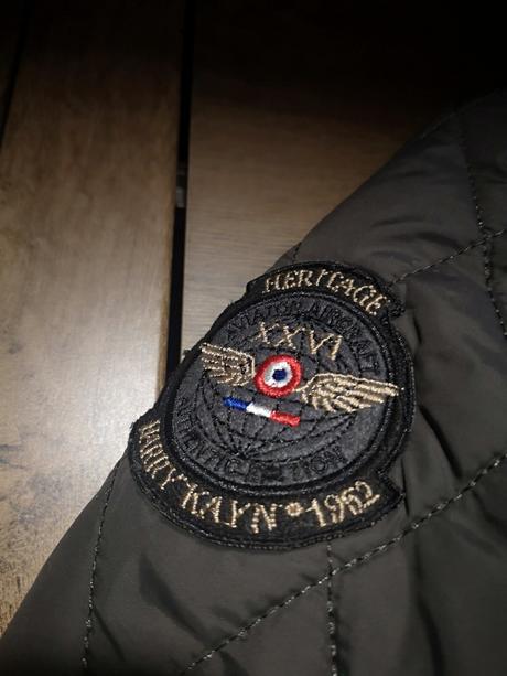 Chlapčenská vetrovka, 98