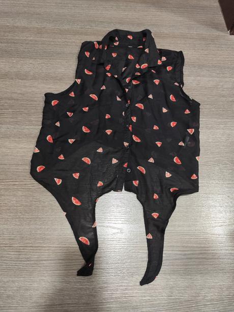 Crop-top s melónikmi veľ l. m, m