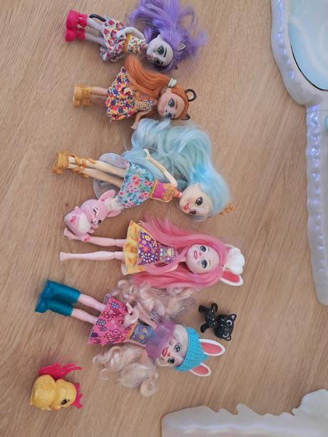 Enchantimals,