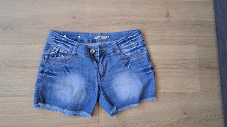 Dámske riflove kratasy v.40, 40