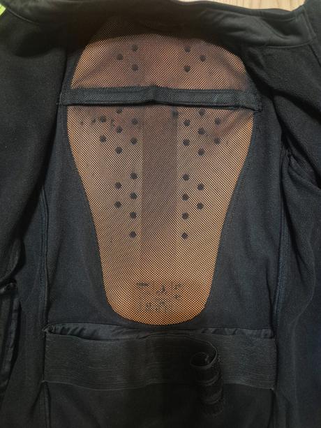 Bunda s chráničom chrbta kilpi 164 (cena s poštou), 164