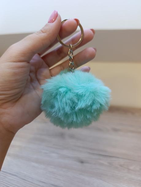 Prívesok pom - 8 farieb, 