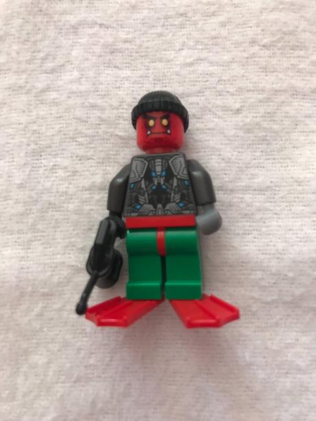 Lego lodička, panacik s plutvami, volanty,