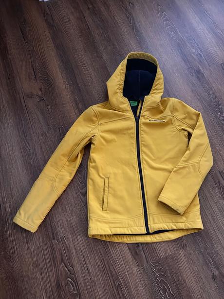 Softshellova bunda, mountain warehouse,140