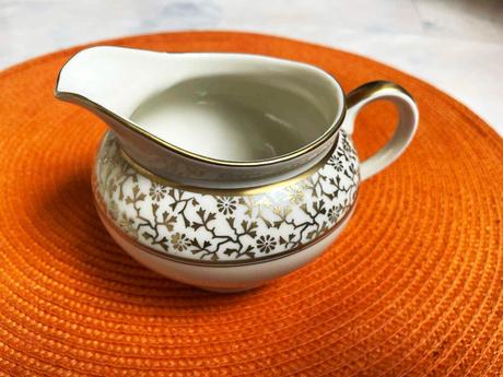 Porcelánový mliečnik thomas ivory, 