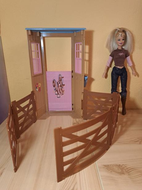 Barbie dream stable 2006, 