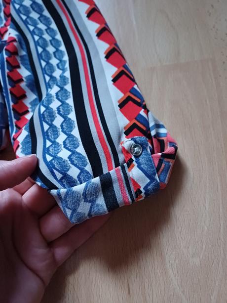 Štýlové farebné šaty, river island,128