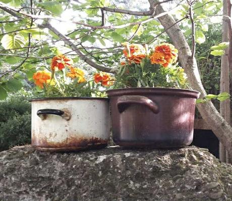 Staré smaltované hrnce 2 ks ( sada ),