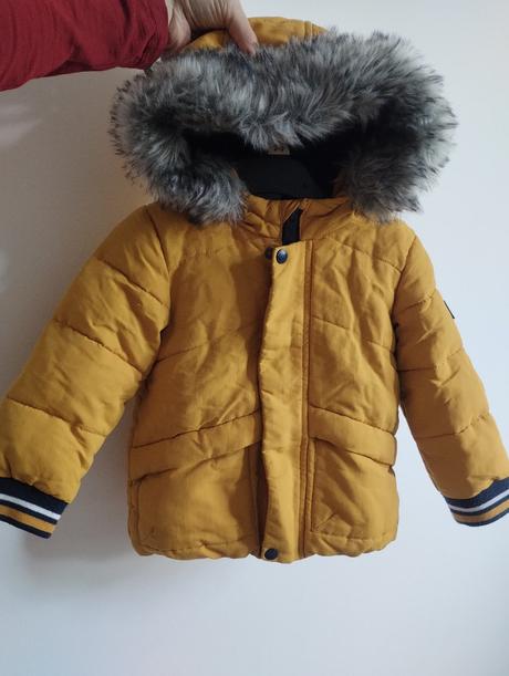 Zimna bunda s kozusinou, c&a,86