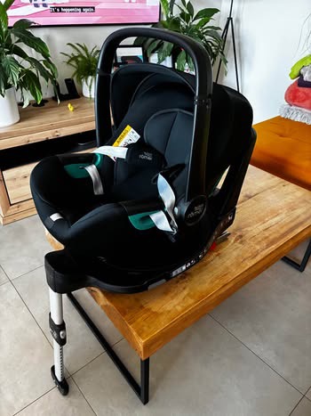Komplet britax romer od 0 do 4 rokov( iso fix s op, britax