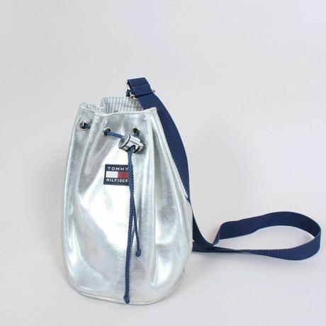 Skvelý vintage ruksak značky tommy hilfiger, tommy hilfiger