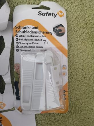 Zamky do skrin a suflikov, safety 1st