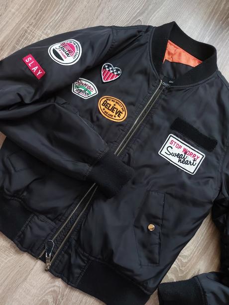 Bombera s nášivkami, sinsay,m