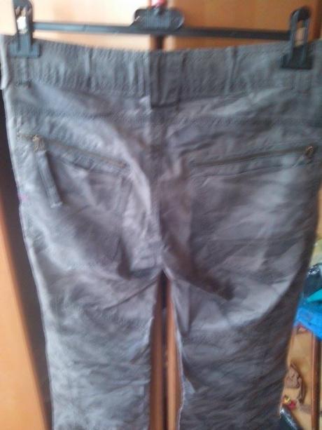 Tenké nohavice s maskačovým vzorom, 152