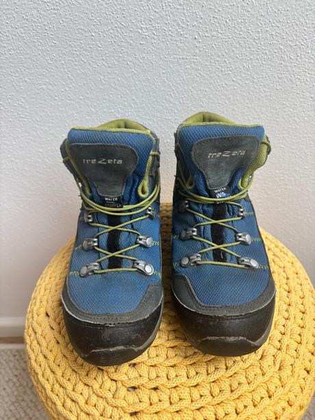 Trekove topánky trezeta, 33
