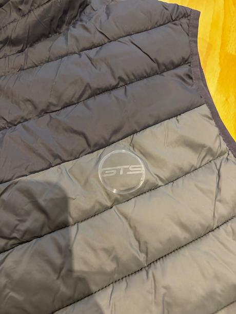 Športová outdoorová vesta, m