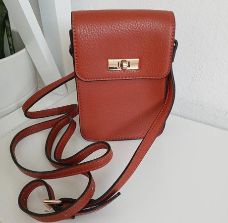 Mobil crossbody kabelka, c&a