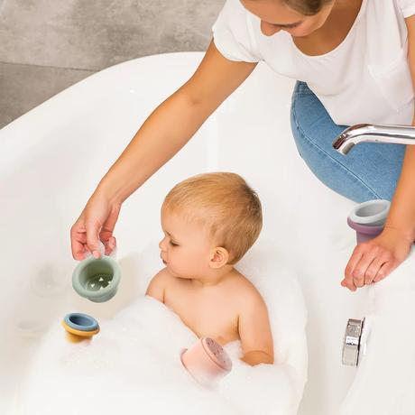 Babyono edukačná silikónová hračka do kúpeľa cup, 