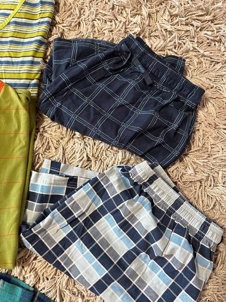 Balík pánskych pyžám, l