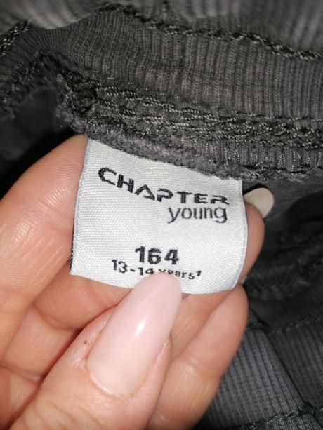 Kapsáče 164, chapter young,164