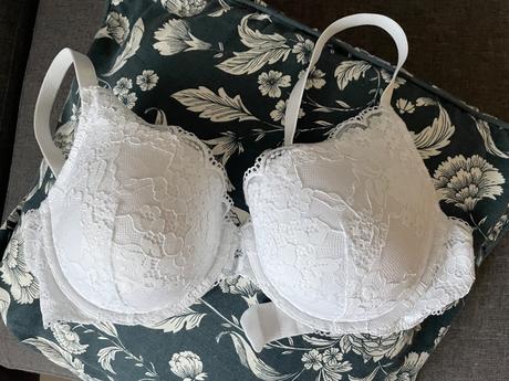 Čipkovaná podprsenka, lindex,80c