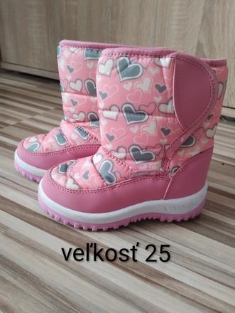 Snehule, 25