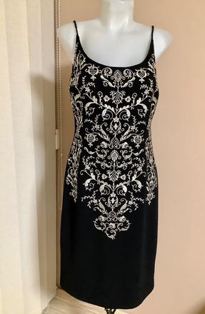 Krasne vyšívané šaty/2b, 40