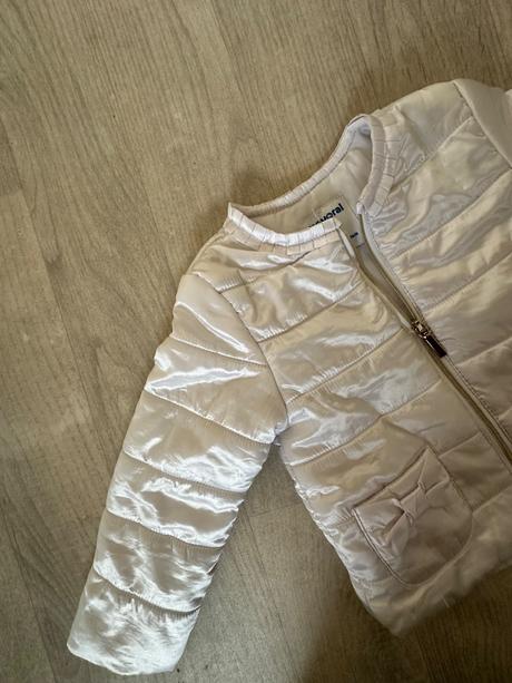 Biela bundicka, mayoral,86