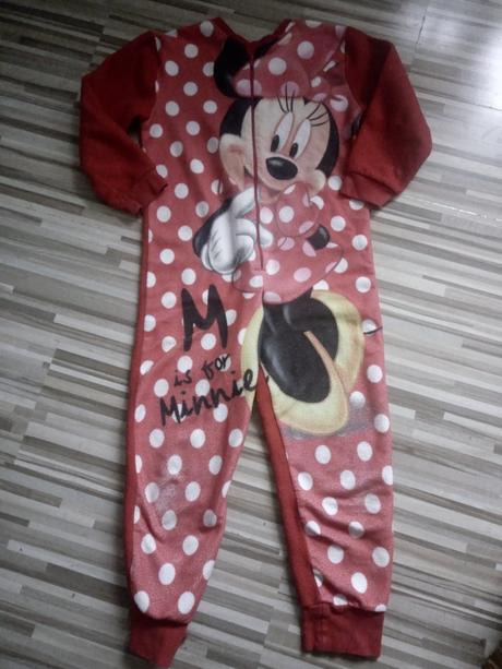 Overal s minnie, 122