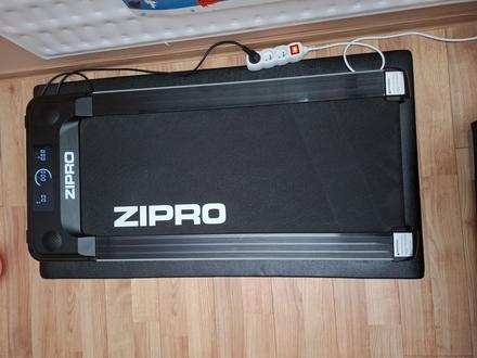 Chodiaci pás zipro yougo 6km/h,