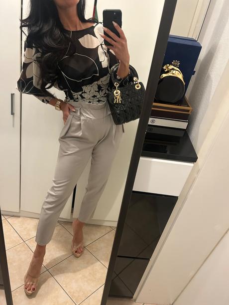 Rinascimento nohavice, s