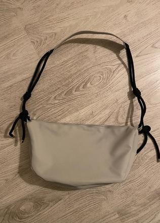 Dámska kabelka, gate