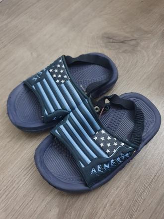 Sandálky do vody, 24