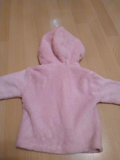 Chlpatá tepla mikinka s uskami a macickou, h&m,68