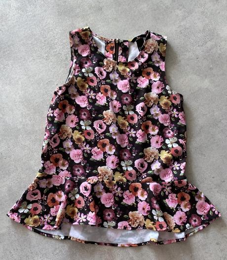 Peplum top s kvetmi, h&m,34