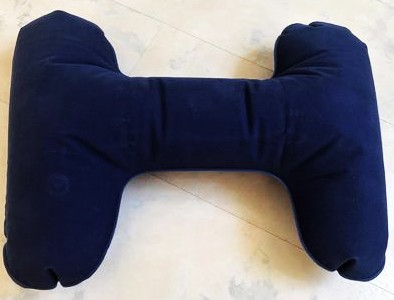 Nafukovací vankúš na cestovanie do auta, 