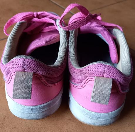 Zachovalé botasky adidas, adidas,37