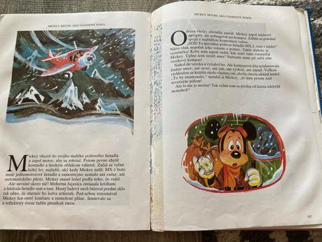 Veselé vianoce s mickey mousom a jeho priateľmi,