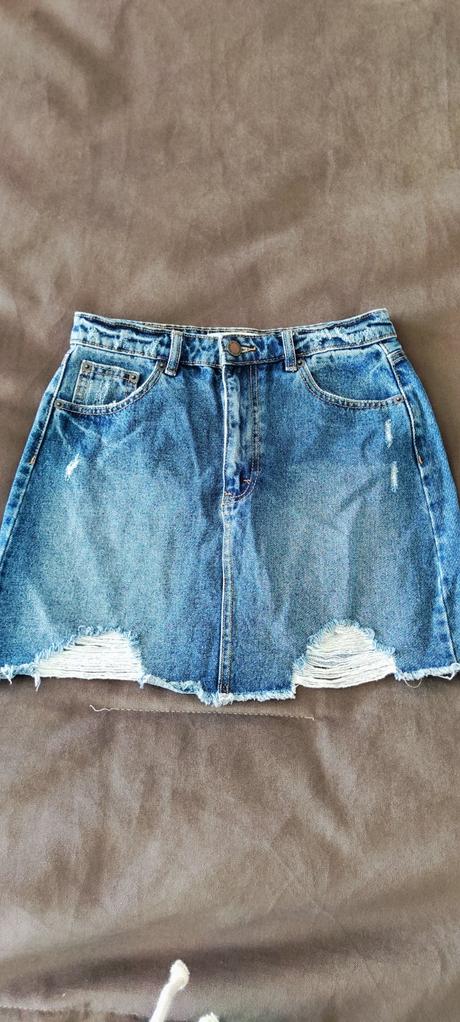 Rocková sukňa 38, stradivarius,38