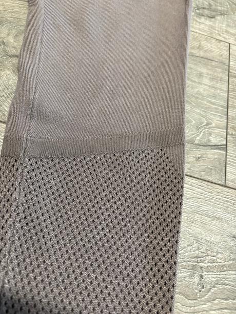 Kvalitne pletene leginy zn. poivre blanc, 176