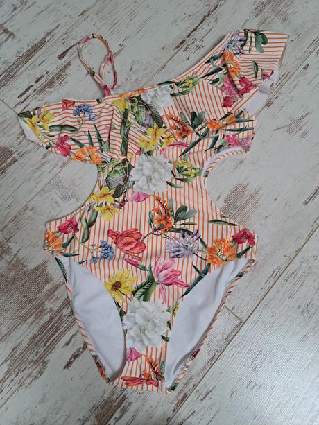 Cele plavky, mayoral,158