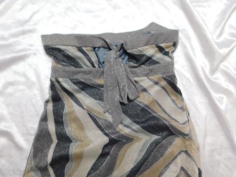 Pekne mini saty/predlzeny top, warehouse,38